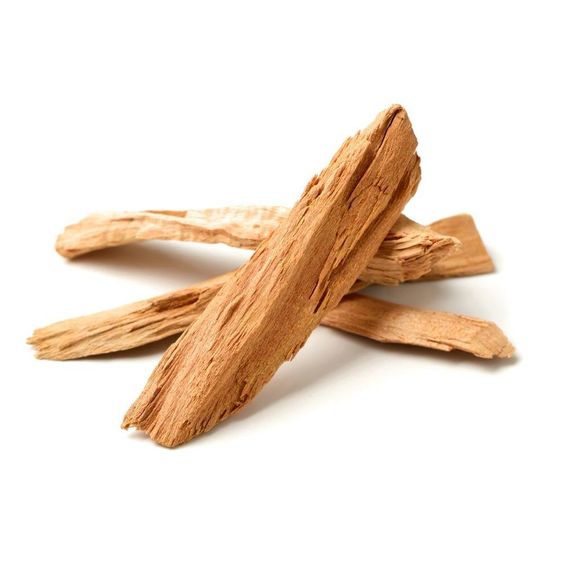 Sandalwood vs. Agarwood: What’s the Difference?