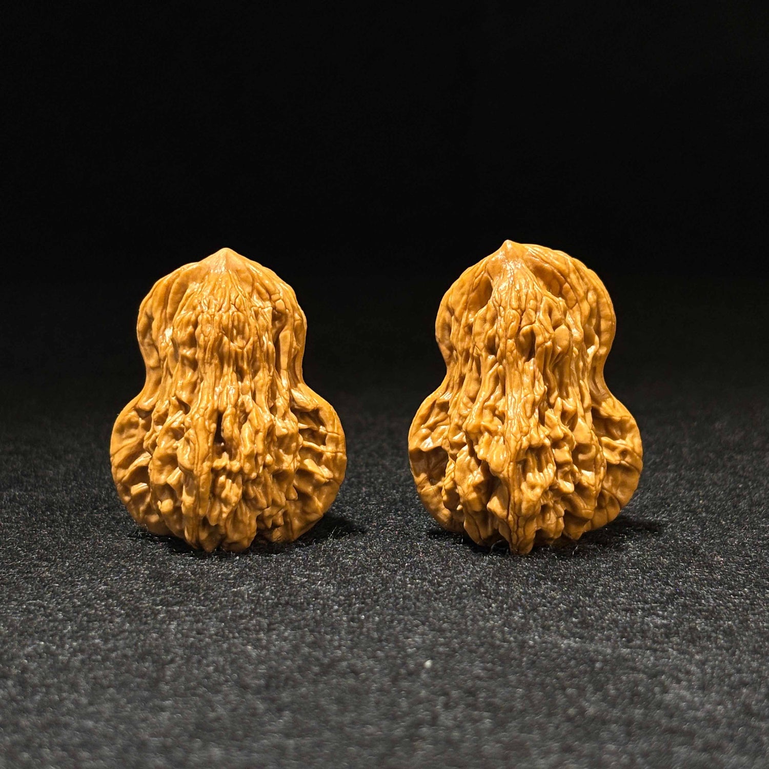 One-of-a-Kind Gourd-Shaped Wheat Spike Tiger Head Walnut Pair
