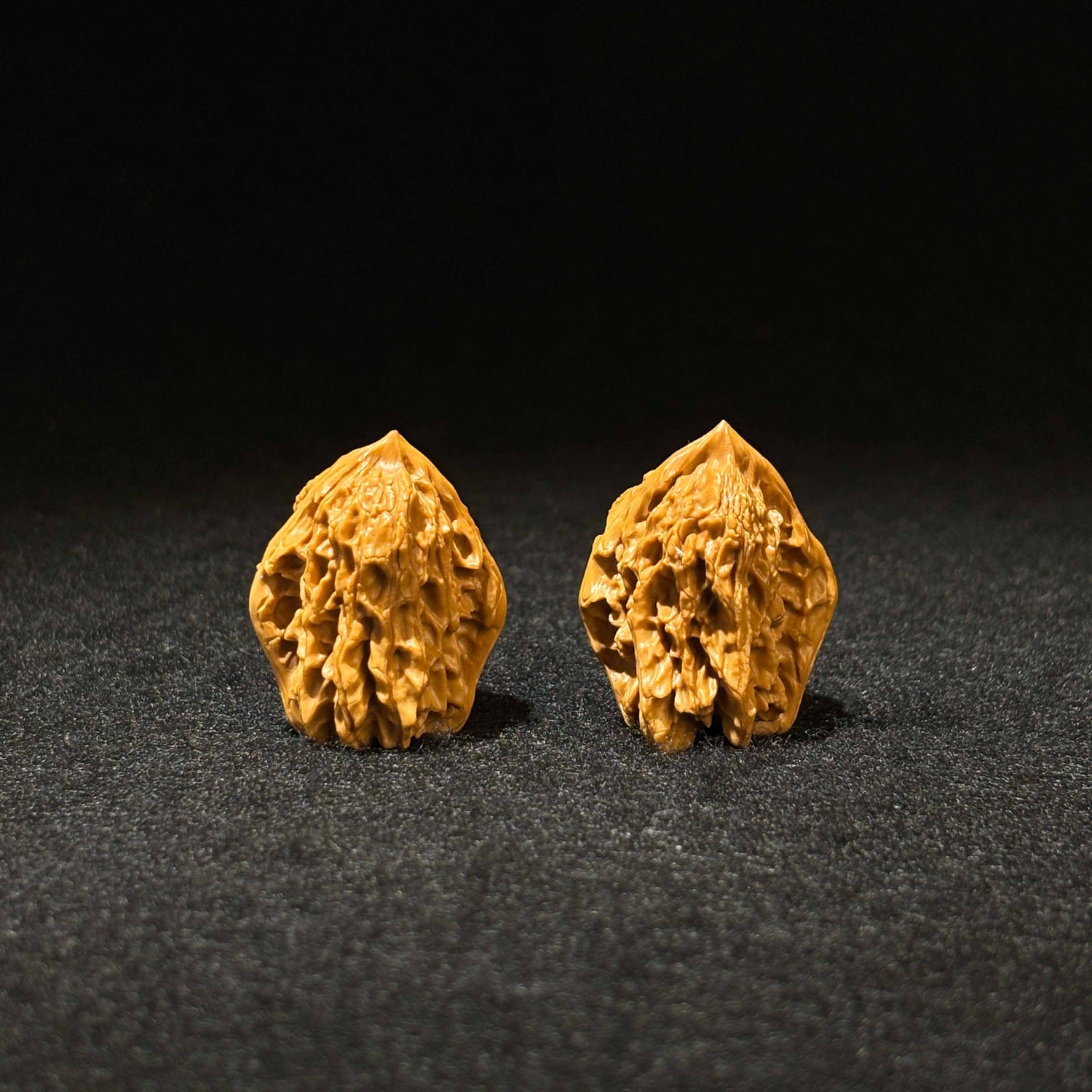 30.5mm Bird-Shaped Old-Tree Gongzi Mao Walnut | One-of-a-Kind Pair | 061802