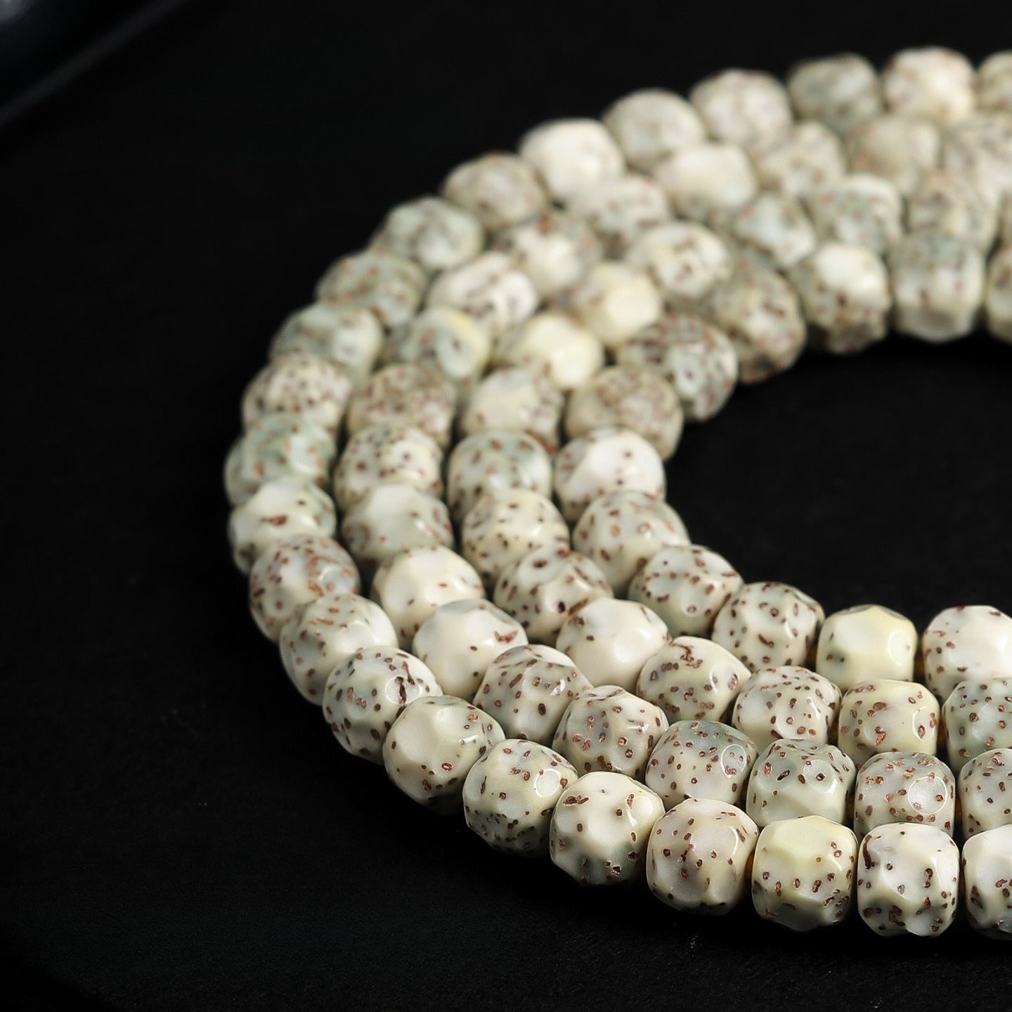 Hainan Stone-Jade Wuxiang Star Moon Bodhi 108 Mala Beads
