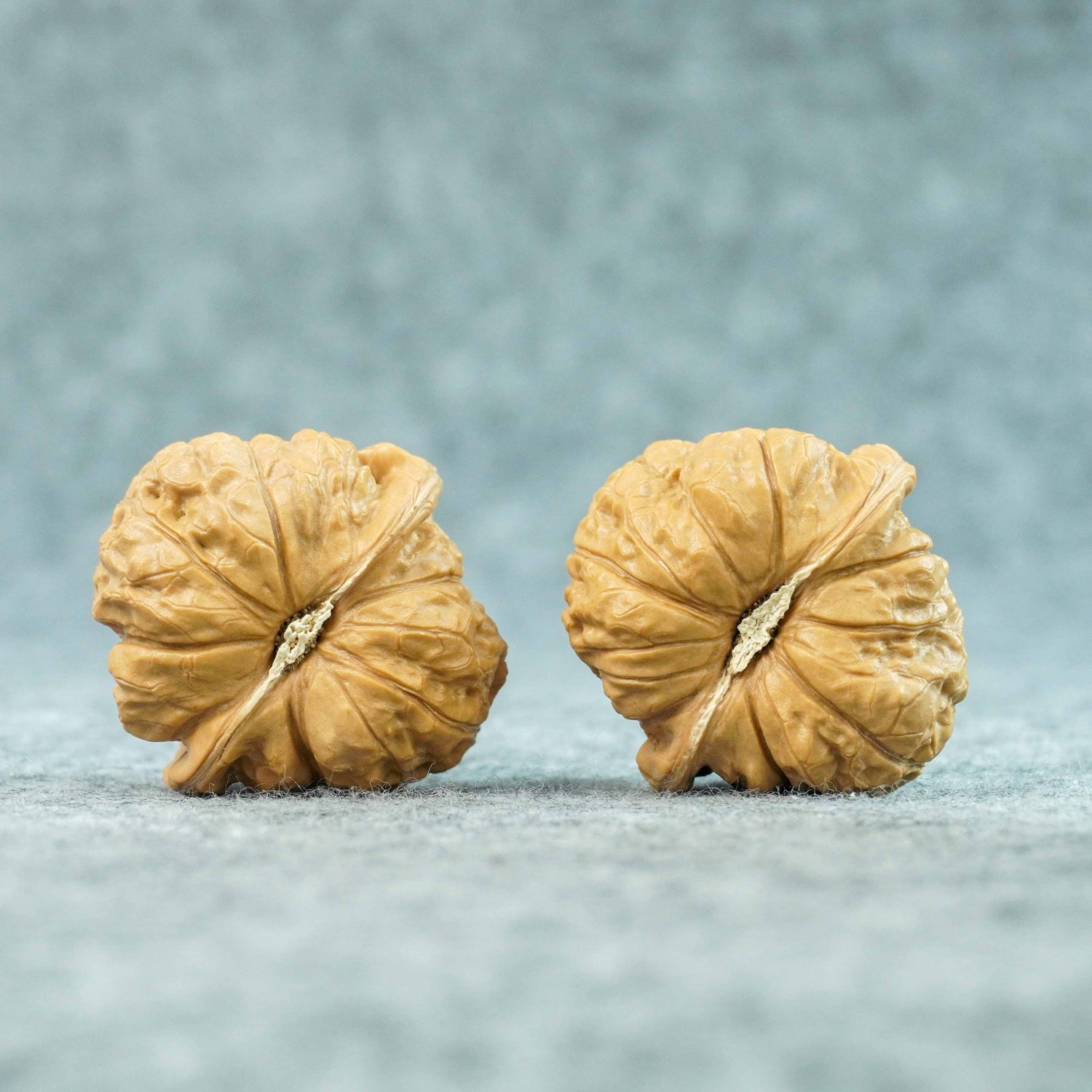 42.5mm Pumpkin-Form Lion Head Walnut Pair (Nangua Dun) | One-of-a-Kind Matched Pair |  081004