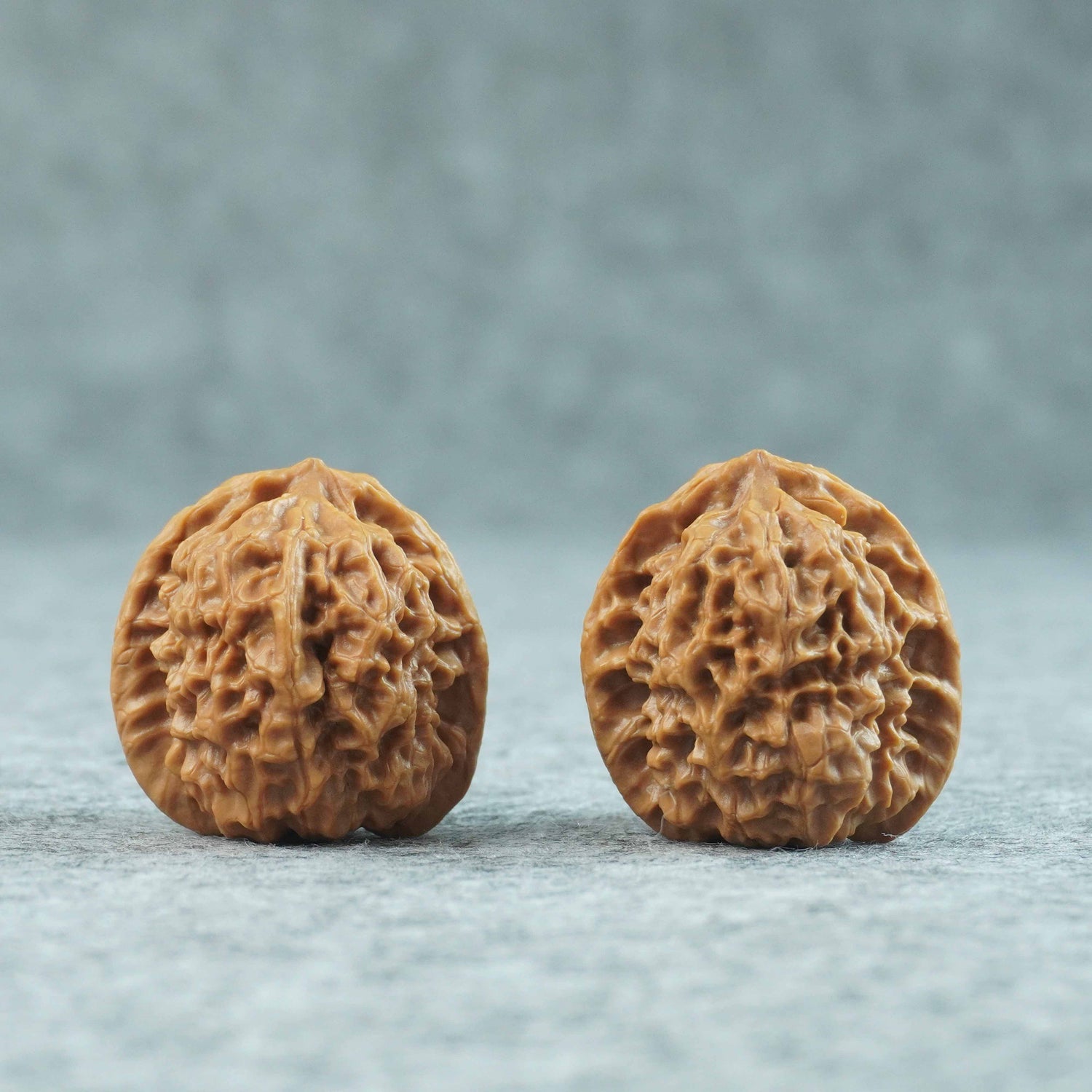 34.5mm Caviar Pattern Rolling Stone Lion Head Walnut | One-of-a-Kind Listing | 070211