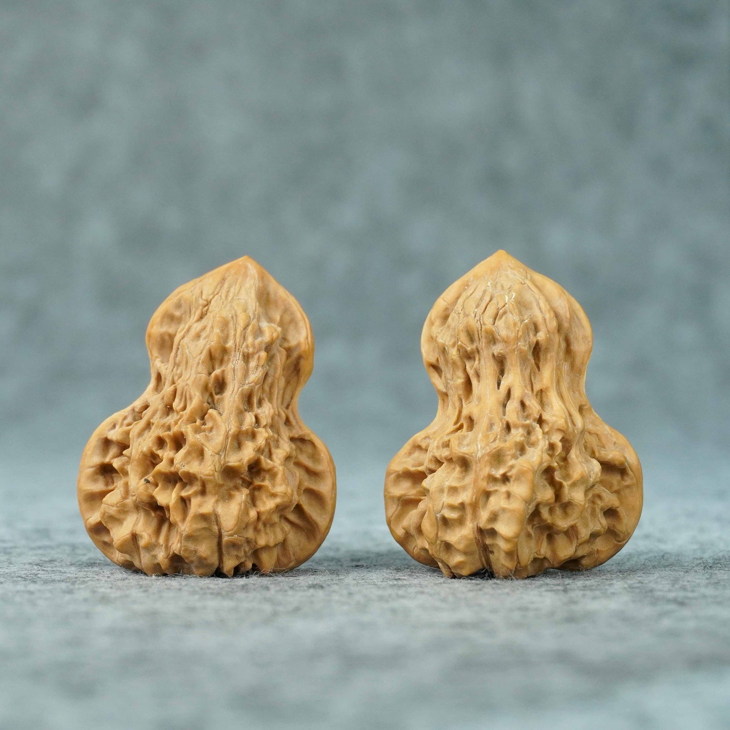 38mm Gourd-Shaped Wheat Spike Tiger Head Walnut Pair | One-of-a-Kind Listing | 071401