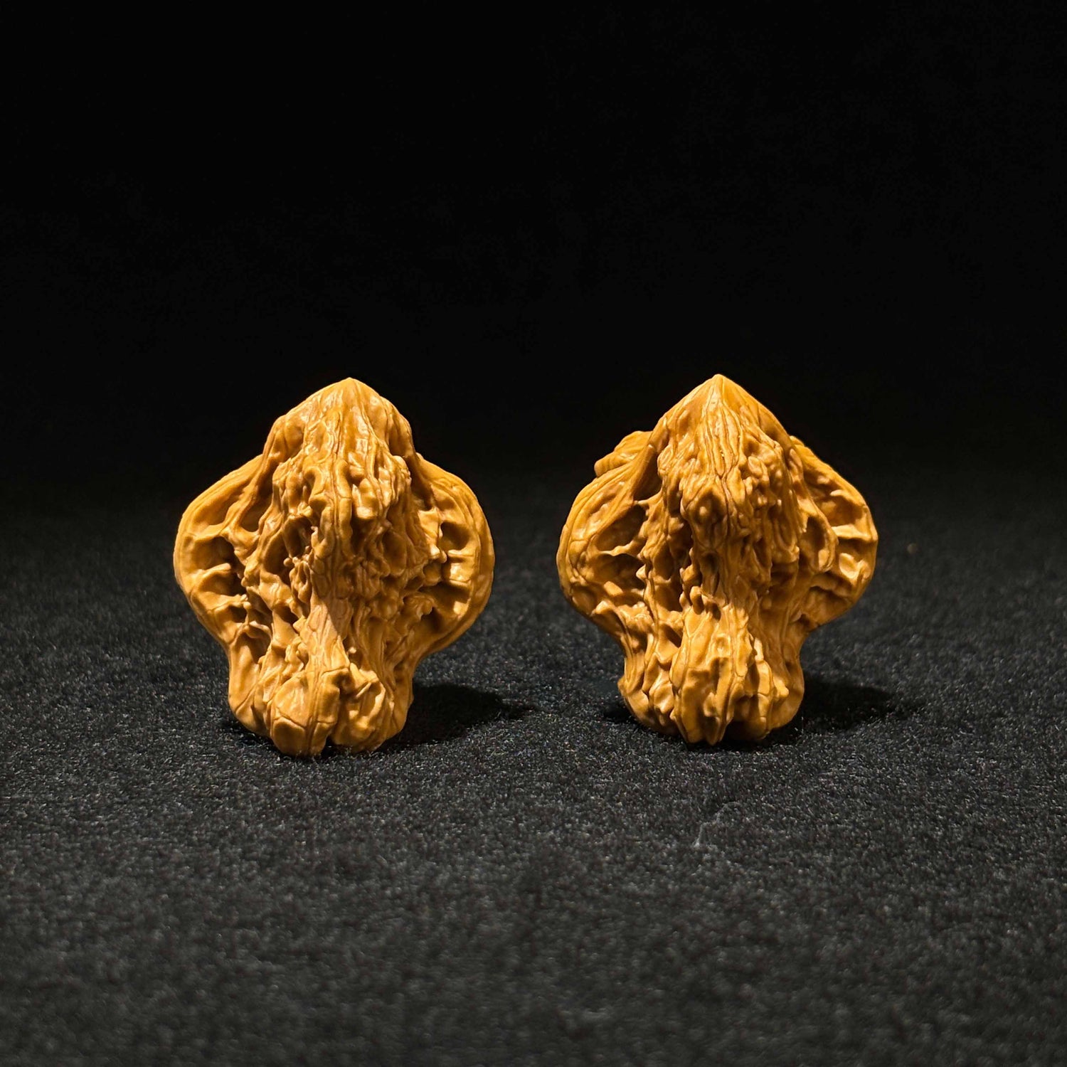 38mm Bird-Shaped Wheat-Ear Tiger Head Walnuts | One-of-a-Kind Pair | 061804