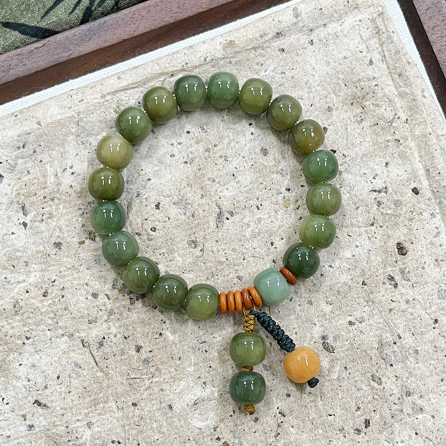 Fresh Green Bodhi Root Bracelet – Natural 10×9mm Beads