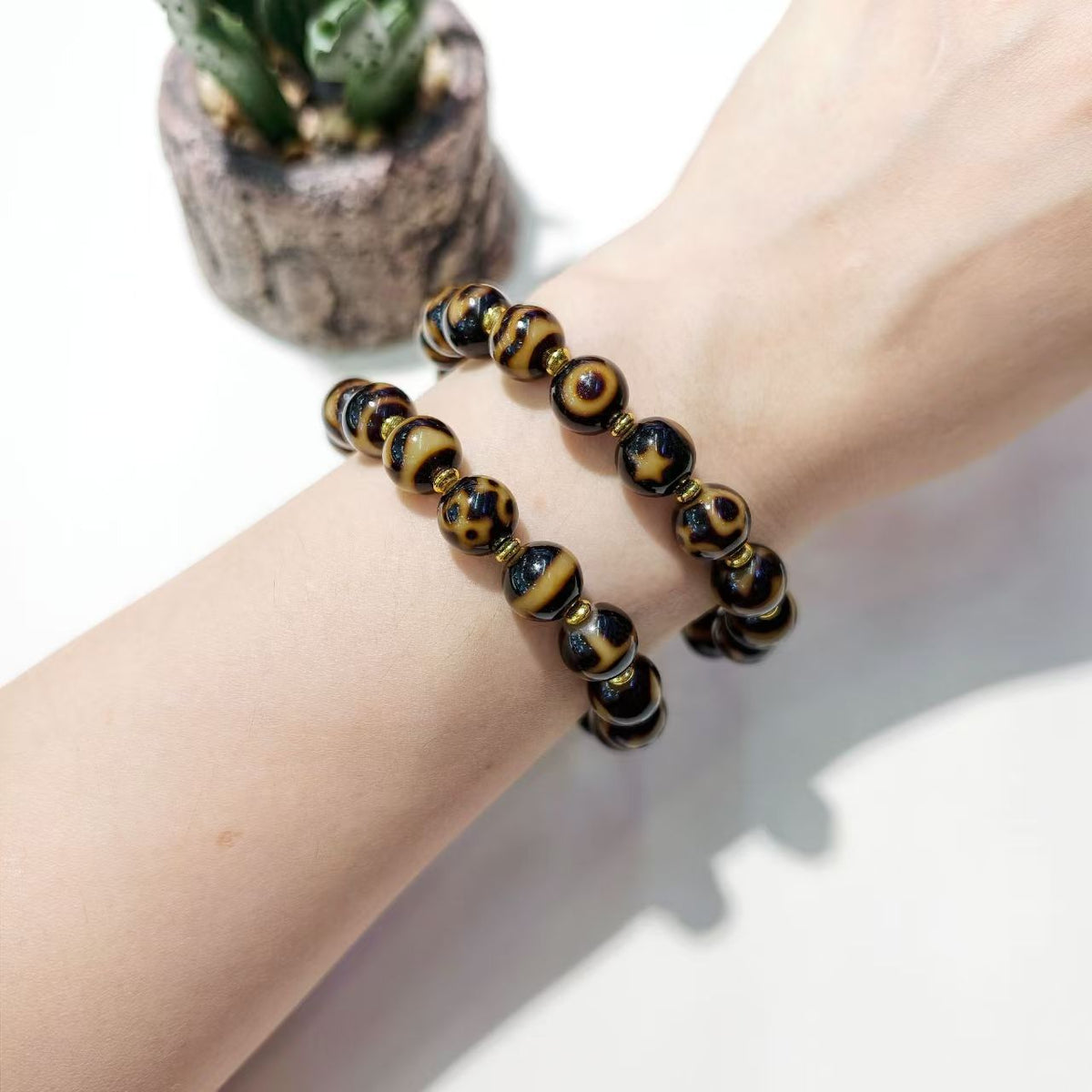 Black & Gold Tiger Tooth Dzi Bead Bracelet, Tibetan-Style Aged Pattern Prayer Bracelet