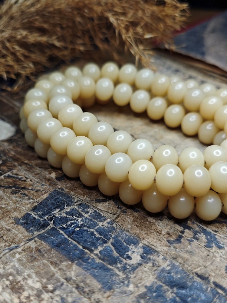 Traditional 108 Mala Beads- Natural Bodhi Root