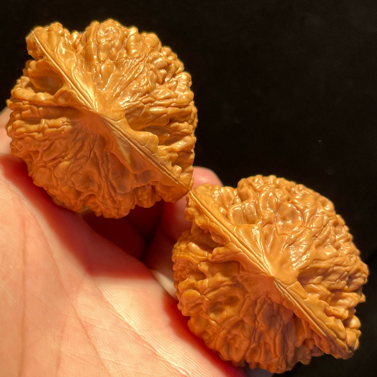 Qilin-Pattern Official Hat Walnuts