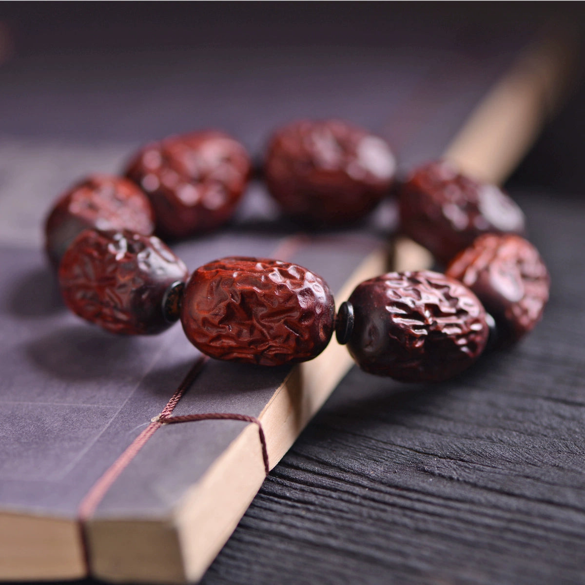 Handmade Red Sandalwood Carved Red Date Beads Bracelet