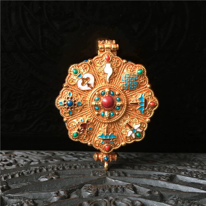 Tibetan Eight Treasures Six-Character Mantra Gau Box Tibetan Necklace Pendant with Gilt Craftsmanship