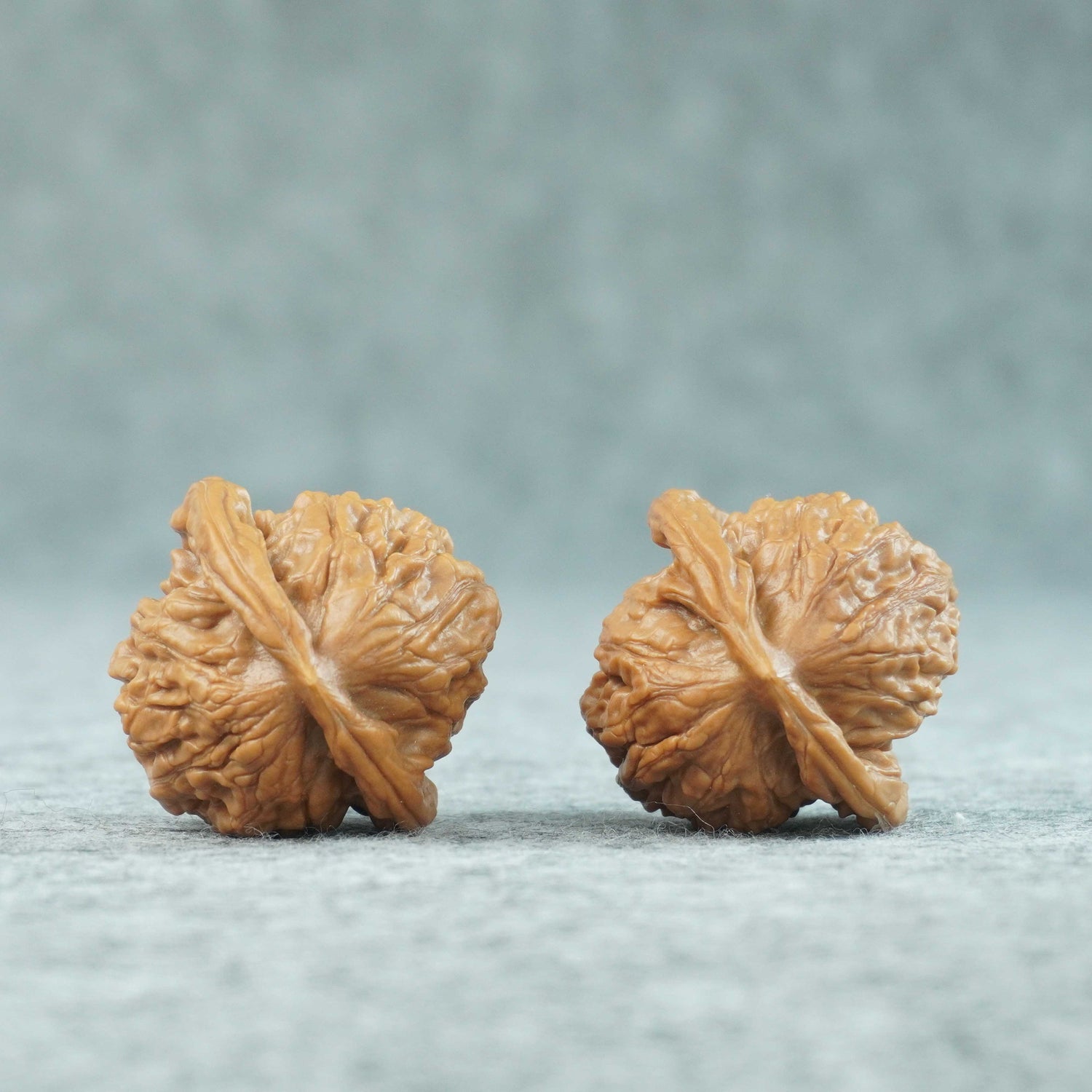 40.5mm Dahongpao (Guanyin Hat) Lion Head Walnut | One-of-a-Kind Listing | 070304