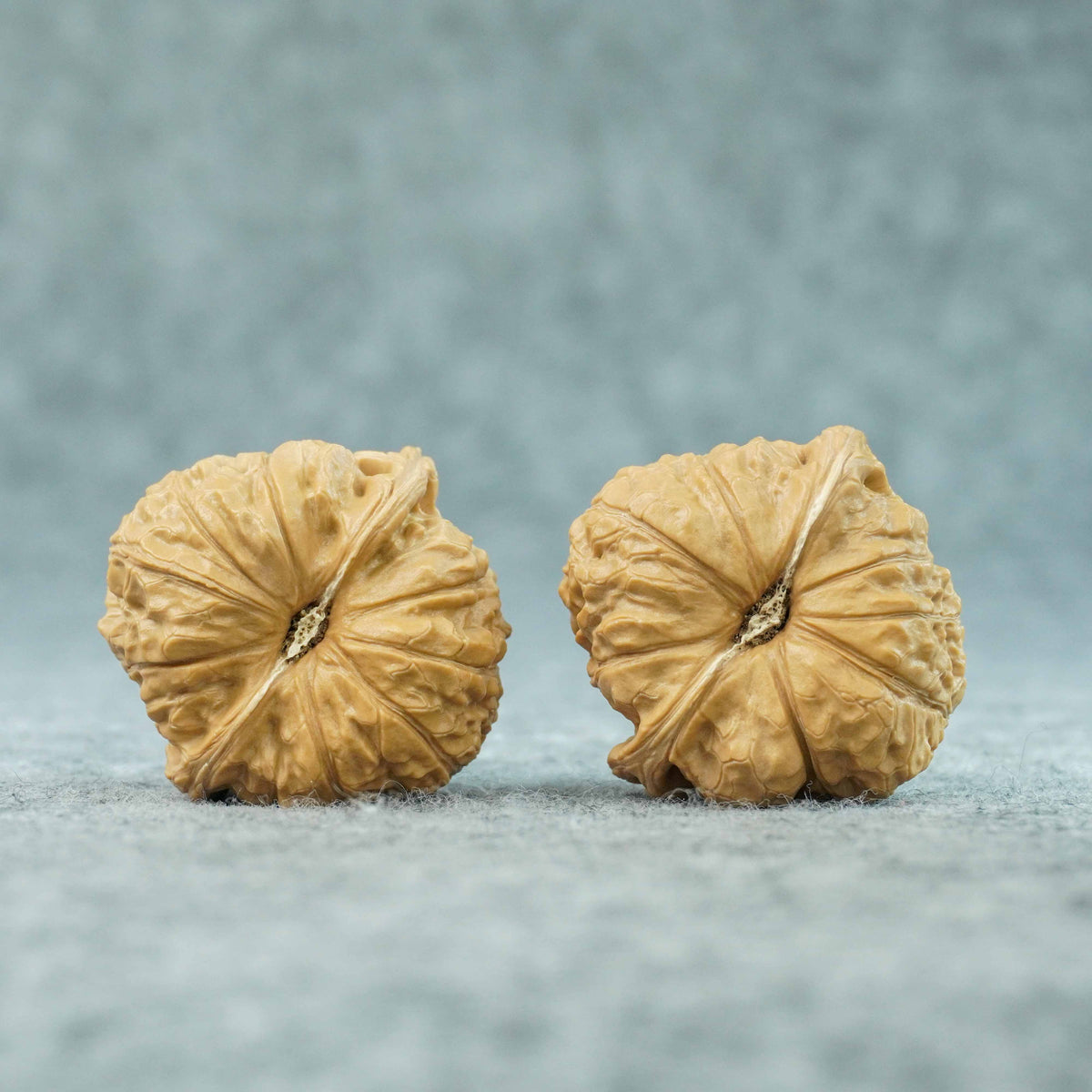 42.5mm Pumpkin-Form Lion Head Walnut Pair (Nangua Dun) | One-of-a-Kind Matched Pair | 081010