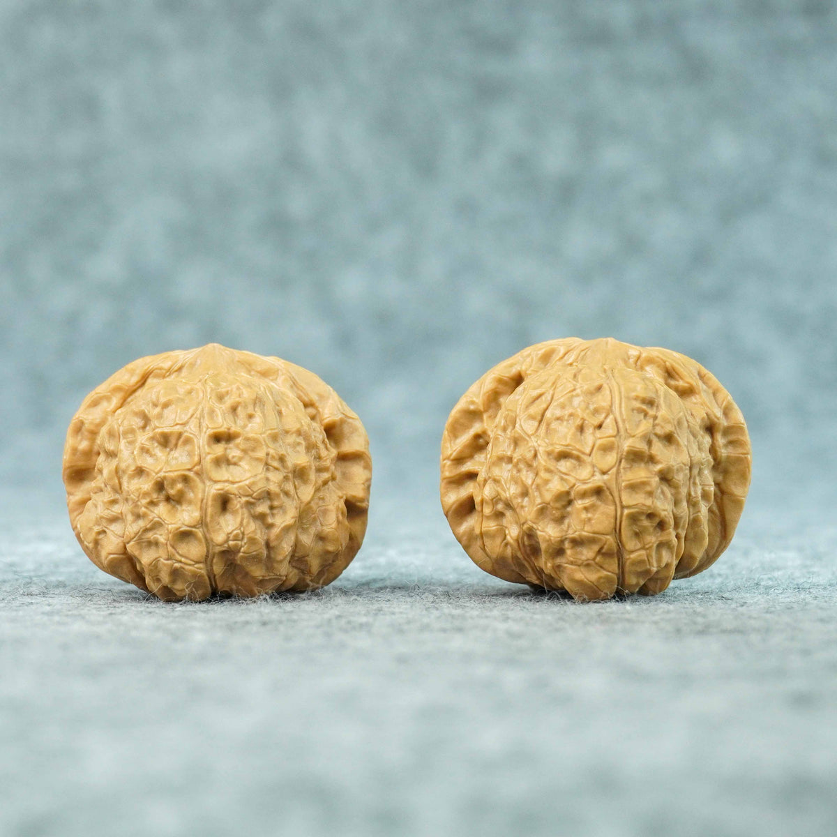 42.5mm Pumpkin-Form Lion Head Walnut Pair (Nangua Dun) | One-of-a-Kind Matched Pair |  081004