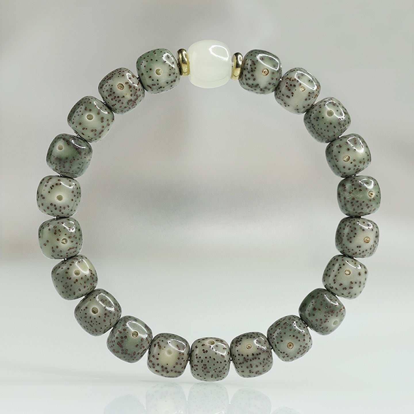 Hainan Stone-Jade Green Skin Star Moon Bodhi Bracelet