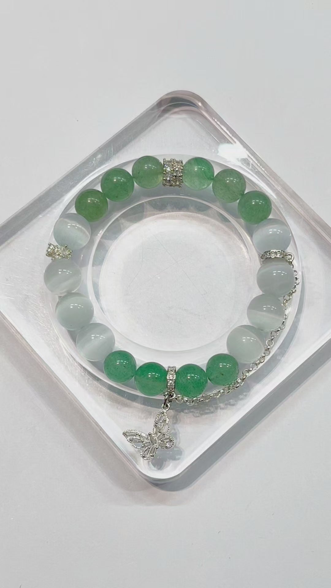 Green Strawberry Quartz & White Cat Eye Crystal Bracelet with Butterfly Charm – Personalized Handmade Energy Beads