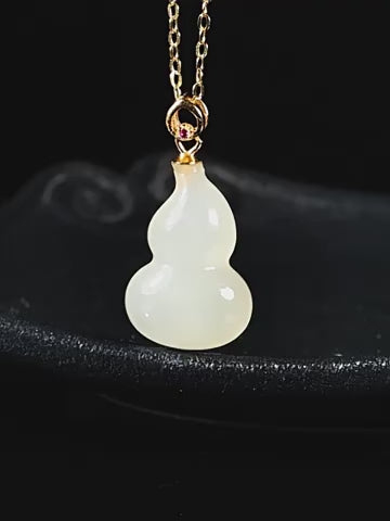 Natural Aged Hetian White Jade Gourd Pendant for Women