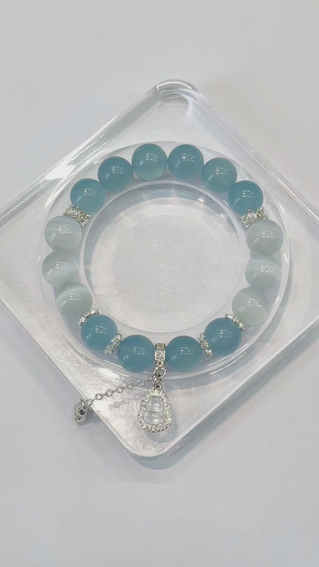 White Cat Eye & Aquamarine Crystal Bracelet with Gourd-Shaped Charm – DIY Custom Bracelet